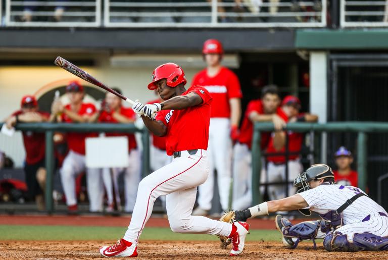 UGA Baseball at bat v. W. Carolina