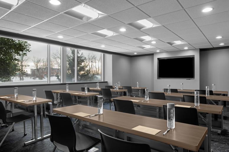 Renaissance_REN_INDBR_12_Tarkington_flex_boardroom_V2 Renaissance North Interiors 2023