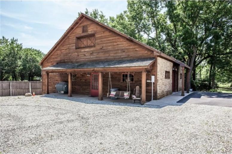 Big Hoffa's Barn