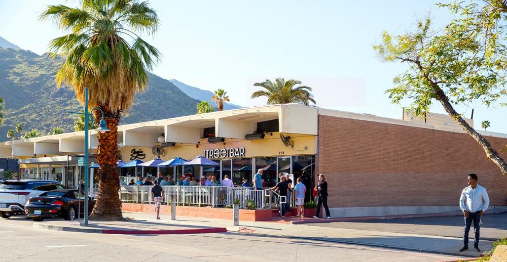 arenas district streetbar
