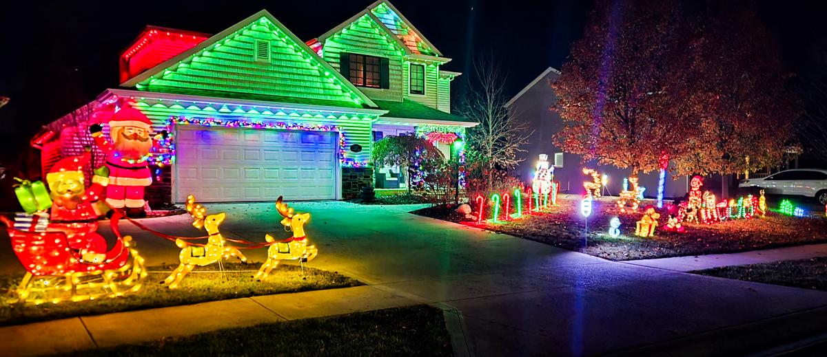 Holiday lights on display at 7227 Allenbrook Blvd in Fort Wayne