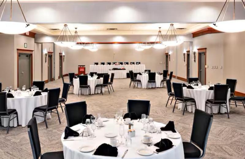 Kelowna Ramada Hotel & Conference Centre