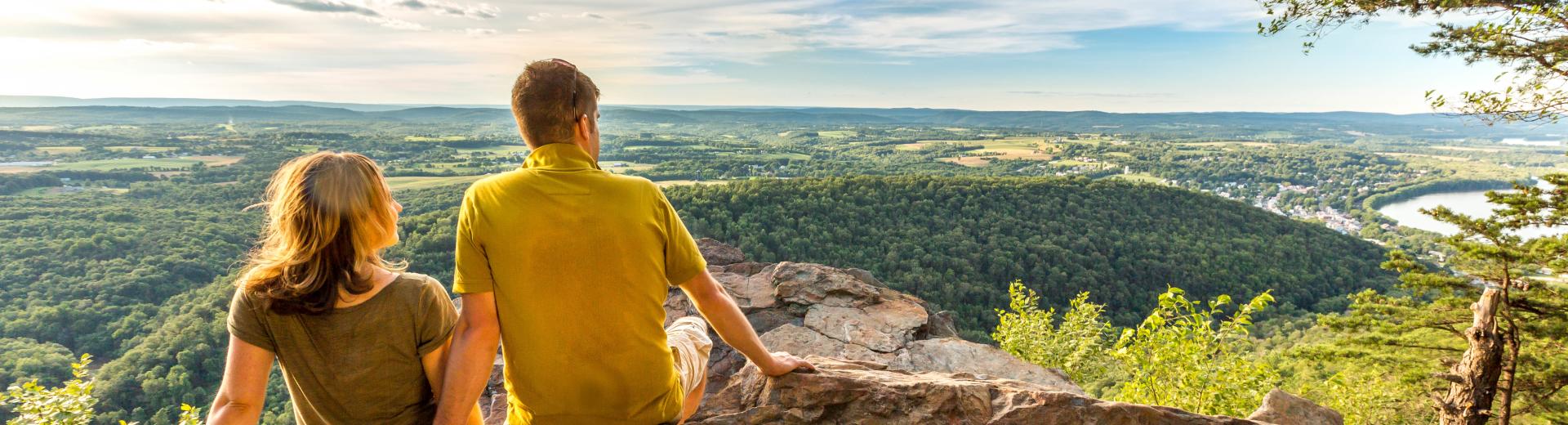 hawk-rock-hiking-appalachian-trail