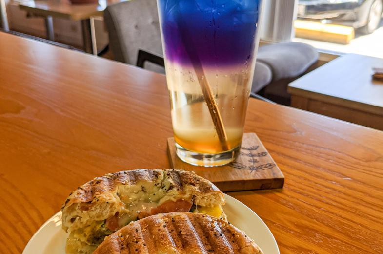 Cafe Gudcha Pics 3