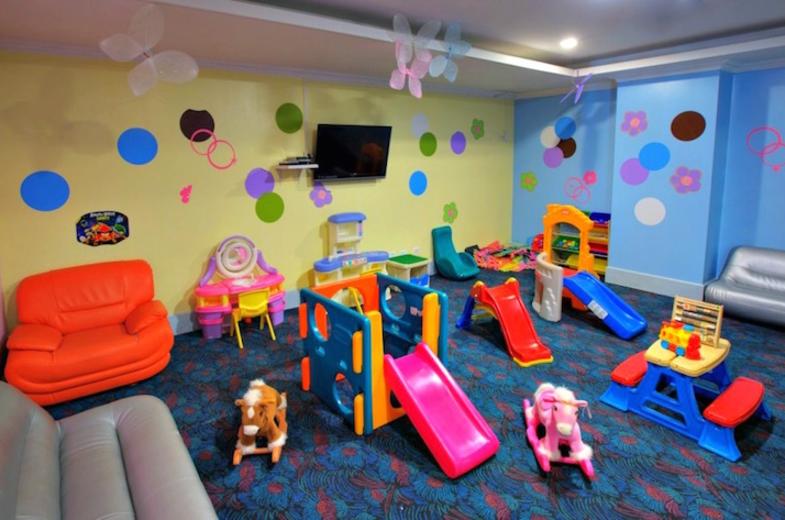 Royal Orchid - Kids Room