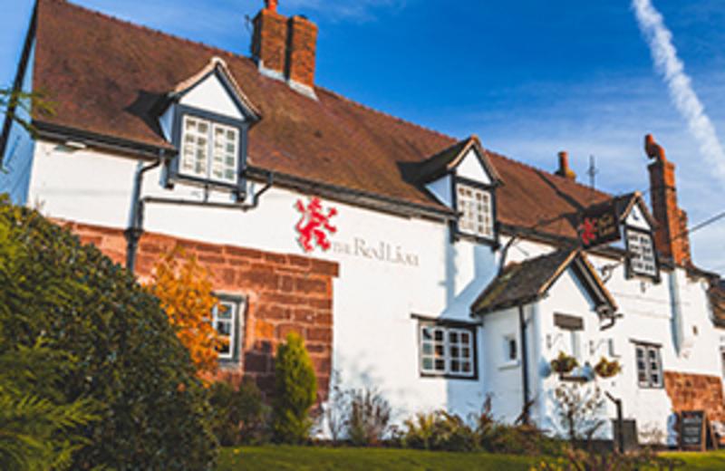 Michelin listed gastro pub welcomes new kitchen brigade
