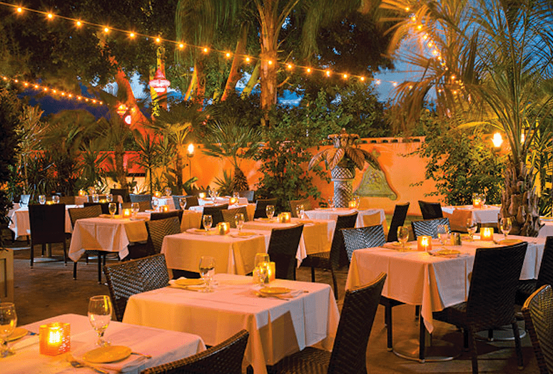 tropicale patio