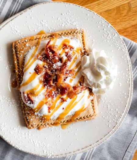 Salted-Caramel-Candied-Bacon-Roos Tart