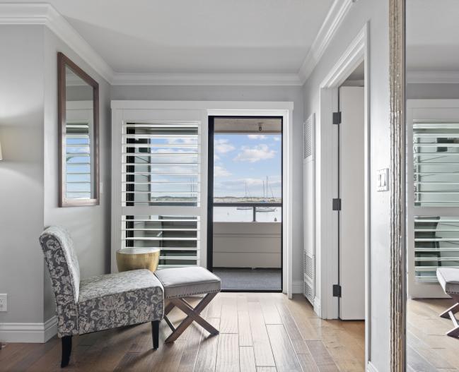 Corner Suite