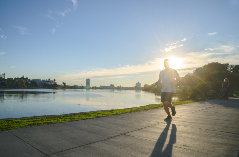Runner around Lake Merritt
