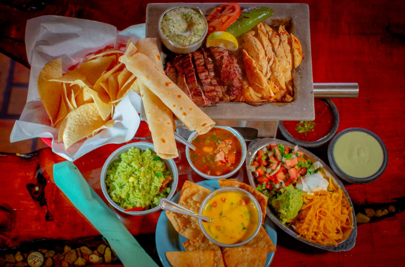 El Tiempo Cantina