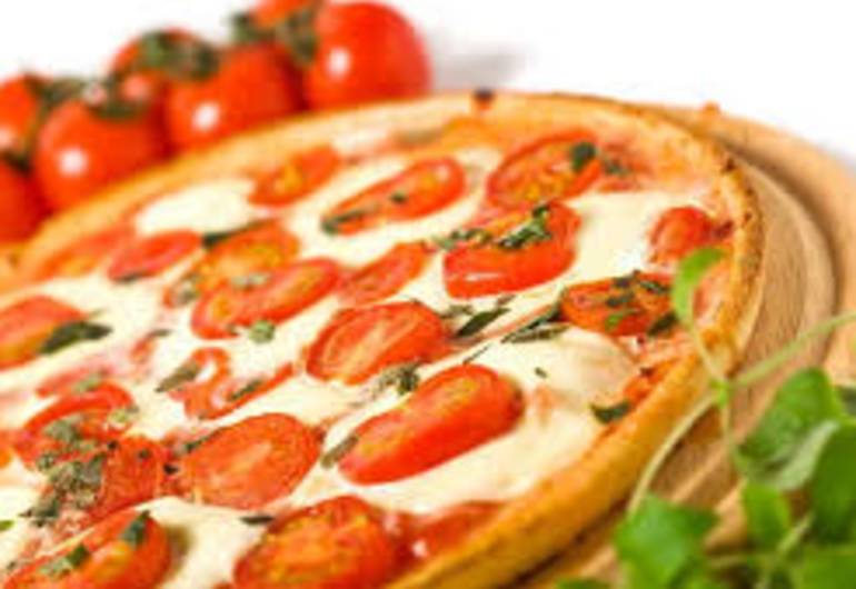 Queen Pizza & Deli