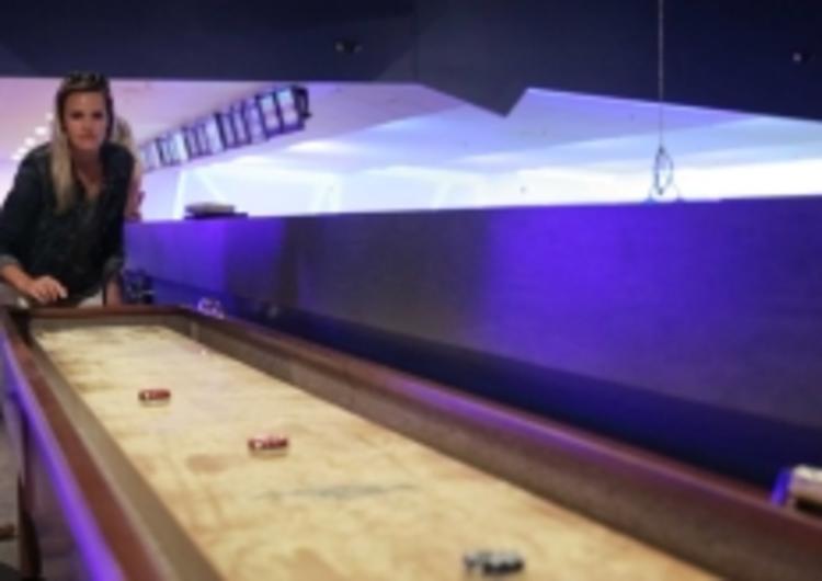 810 Shuffleboard