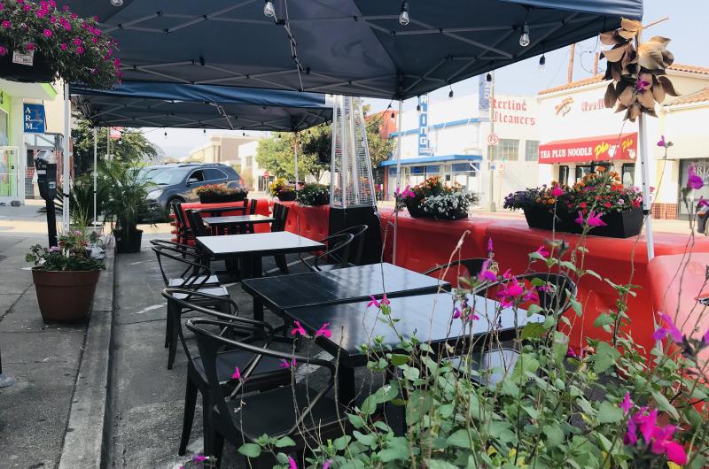 Outdoor Dining setup at Coconut Bay Thai Restaurant in Burlingame, CA