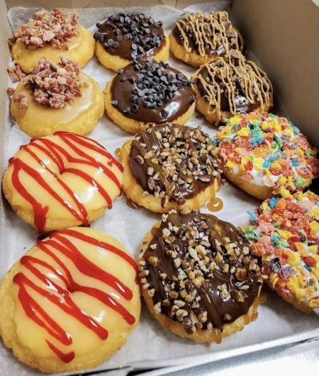 Donna's Delicious Dozen Donuts