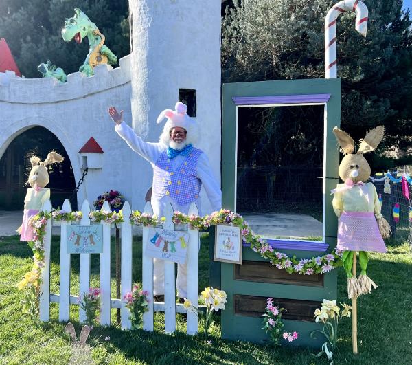 Clark's Elioak Farm Easter
