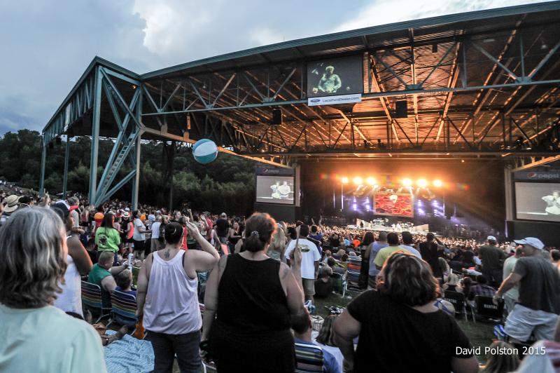 Veterans United Home Loans Amphitheater Summer Concert