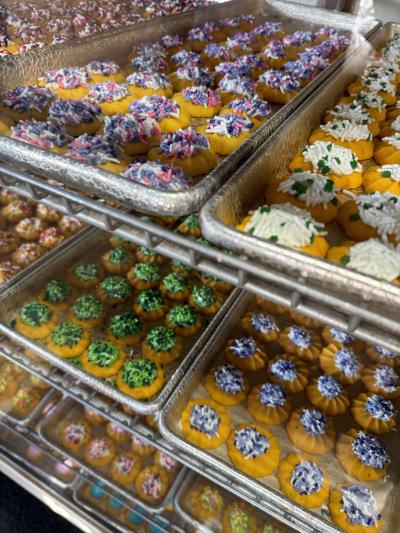 Fingerhut cookie trays