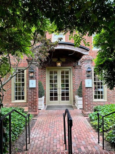 Influencer - Robin LaMonte - Spa of Colonial Williamsburg