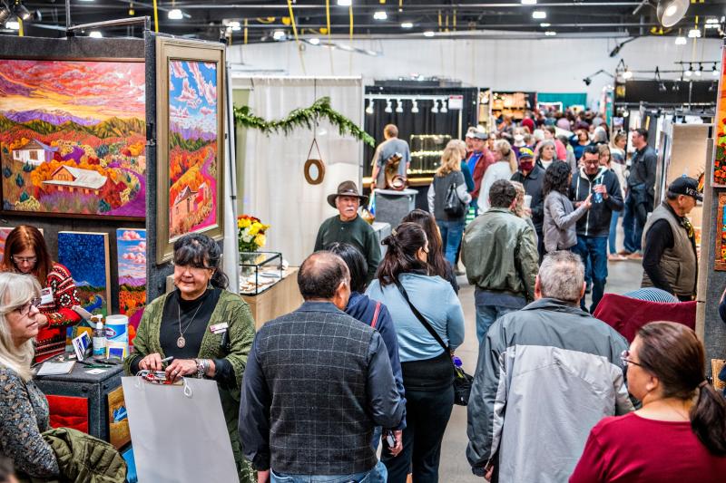 An image of a Rio Grande Arts & Crafts Holiday Festival.