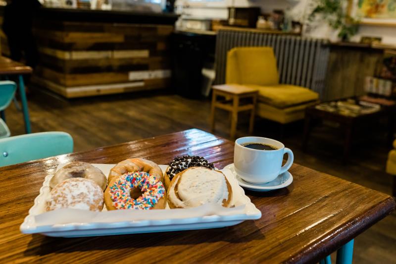 Lorenzos-Bakery--Donut-and-Coffee-Trail