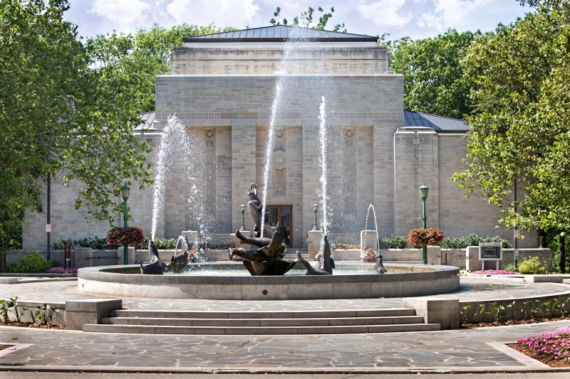 Water fountain in front of the Lilly Library