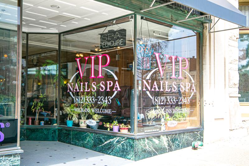 Exterior of VIP Nails Spa