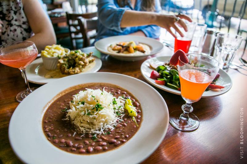 Media Asset_Lunch at Uptown Cafe