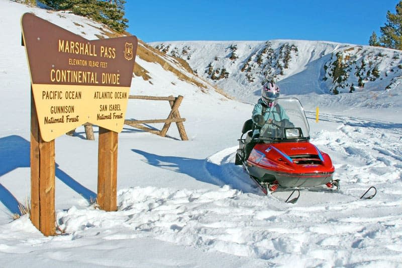 snowmobiling-marshall-pass