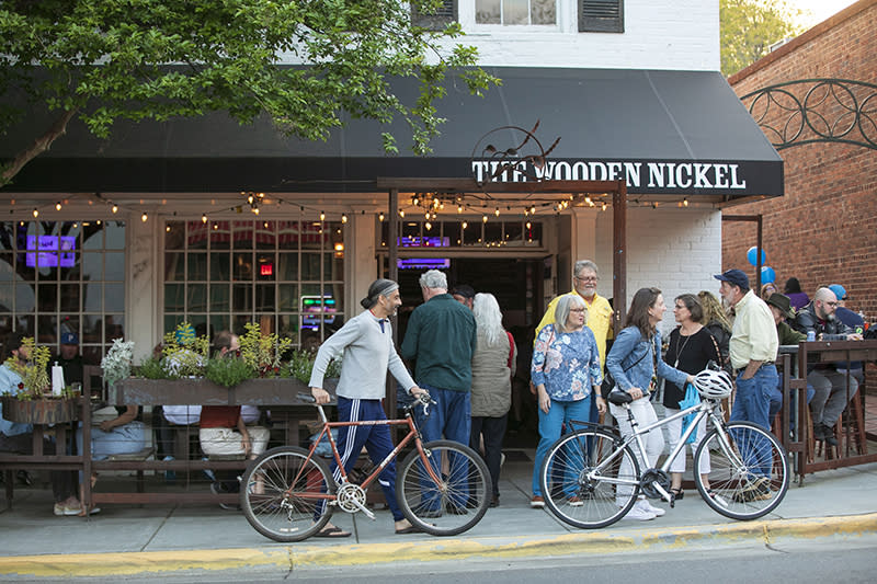 Chapel Hill Area Eateries and Drinkeries Offering Cozy Outdoor