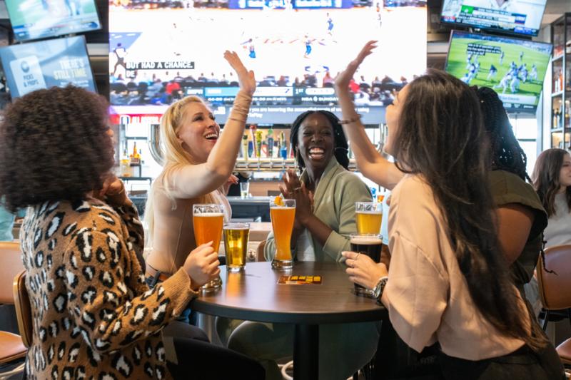 buffalo wild wings sports bar high five cheers beer