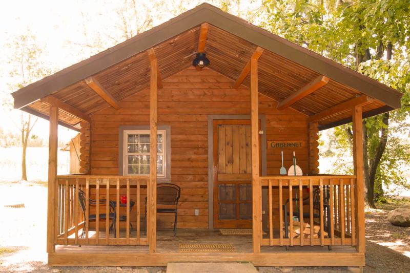 buttonwood cabin