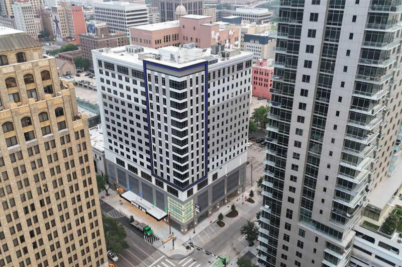 Holiday Inn Express/Staybridge Suites Houston Downtown