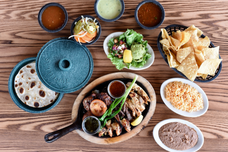 Molina's Cantina