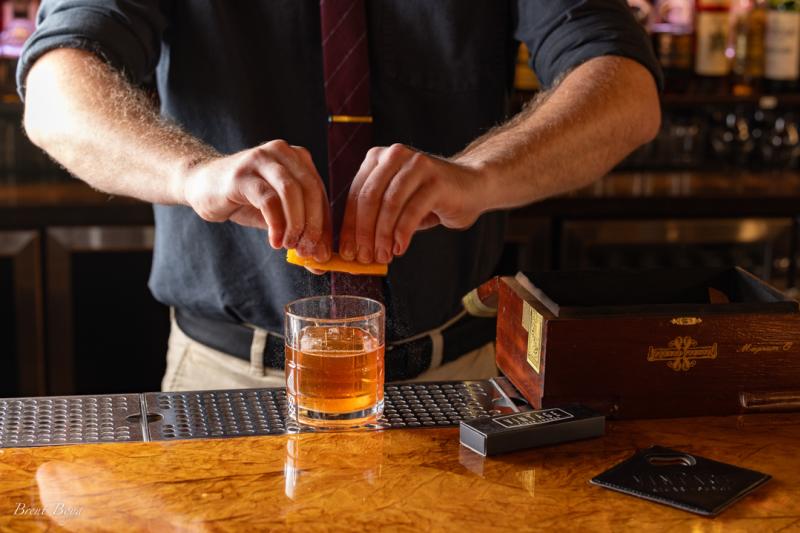 Vintage cigar lounge