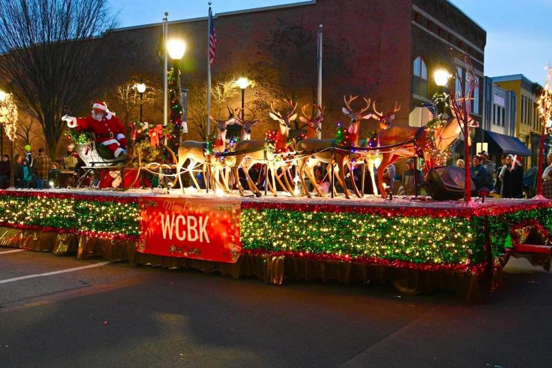 The WCBK Christmas Light Parade takes place on the Saturday after Thanksgiving with a route that goes from downtown Martinsville to Jimmy Nash City Park, where the Winter Wonderland Festival of Lights will come to life!