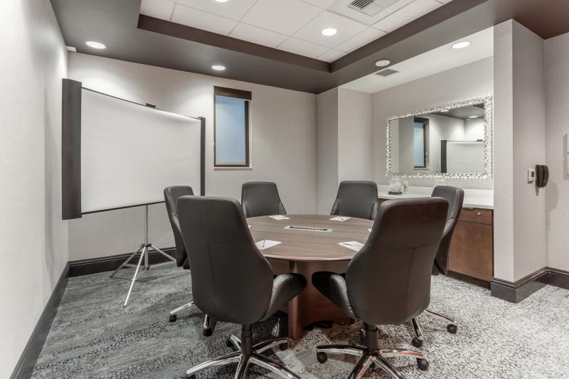 Hampton Inn Board Meeting Room in oakland california
