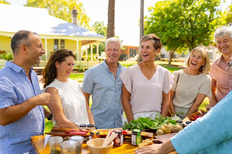 Dale Tillbrook | Mandoon Estate
