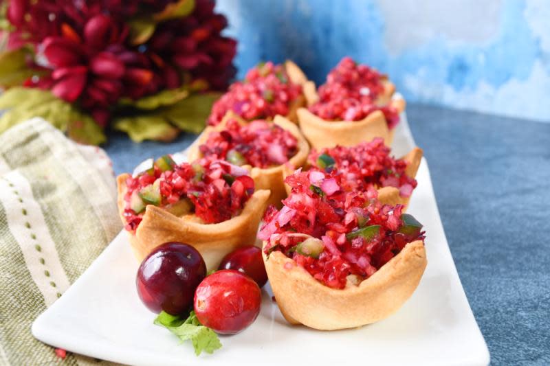 Dave's Market Cranberry Chicken Tartlets
