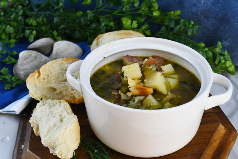 Dave's RI Clam Chowda