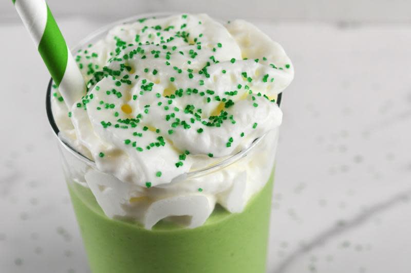 Dave's Market Lucky Clover