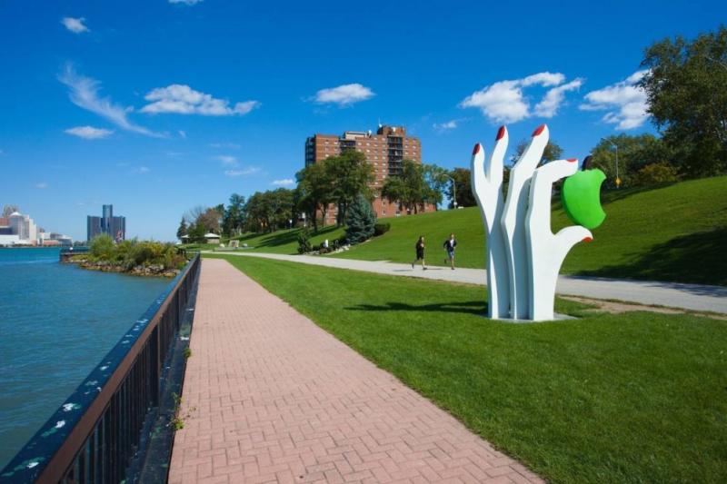 Sculpture at Park in Windsor