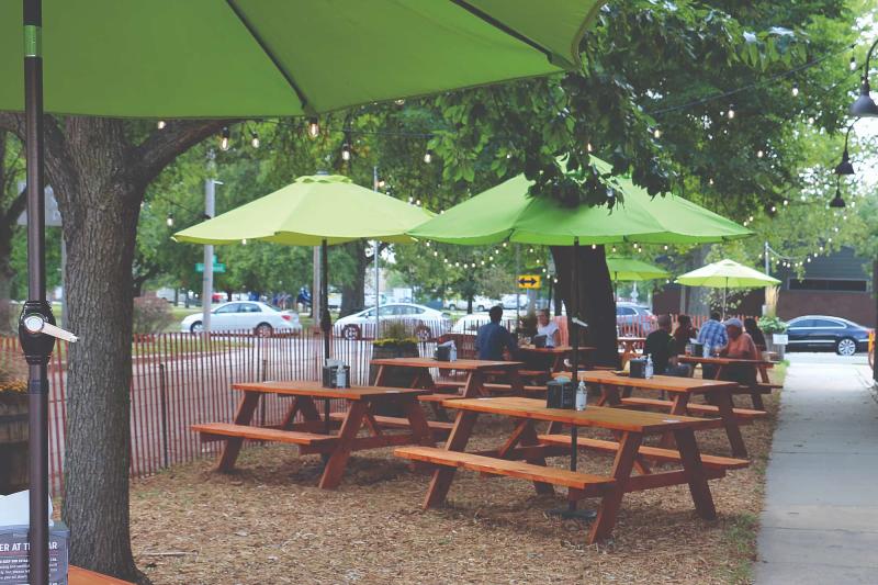 50+ Outdoor Patios in Wichita Restaurants With Outdoor Dining