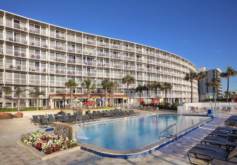 Holiday Inn Resort Daytona Beach Pool Exterior