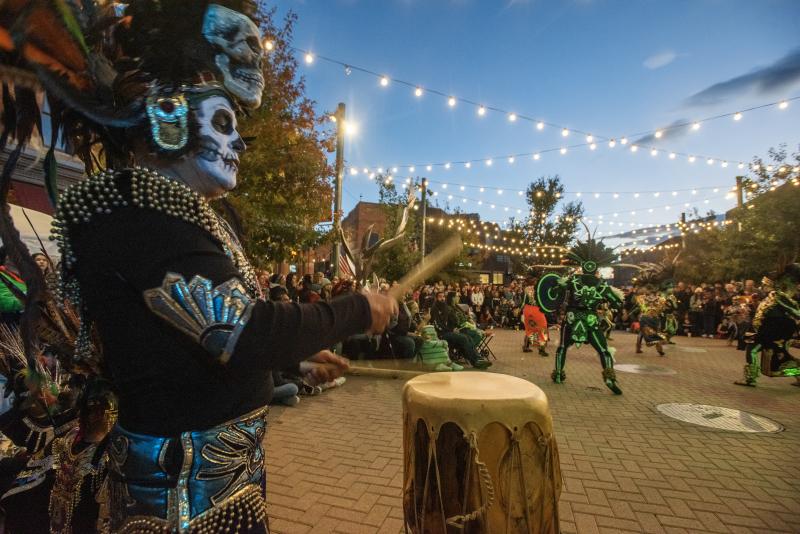 Día de Muertos is a time to remember those who have passed on, while also celebrating their lives with color, joy, and connection. We invite you to bring your family, friends, and offerings to participate in this meaningful and festive tradition.