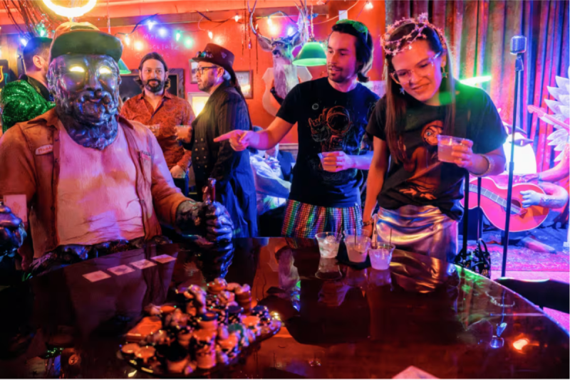 Meow Wolf Adulti-Verse