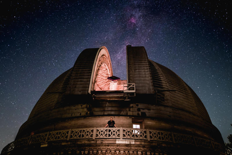 Yerkes Observatory under a starry sky