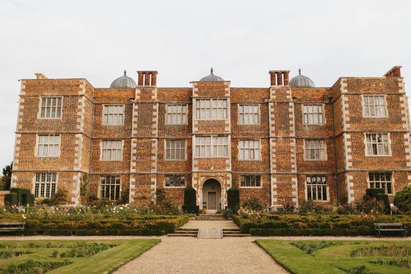 Doddington Hall house exterior and front courtyard.