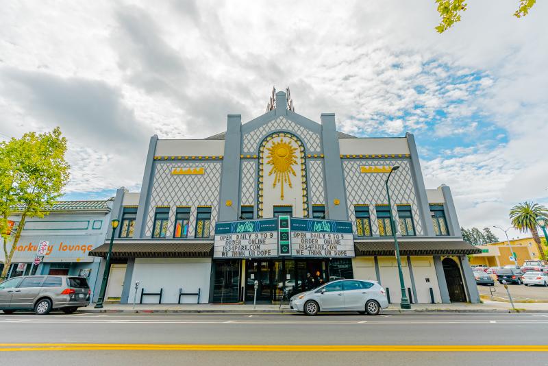 Exterior of Ivy Hill Cannabis in Oakland California