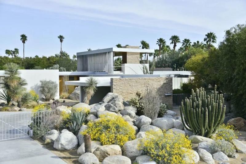 Kaufmann House